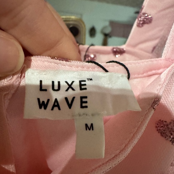 Luxe pink heart bodycon dress - Picture 5 of 7